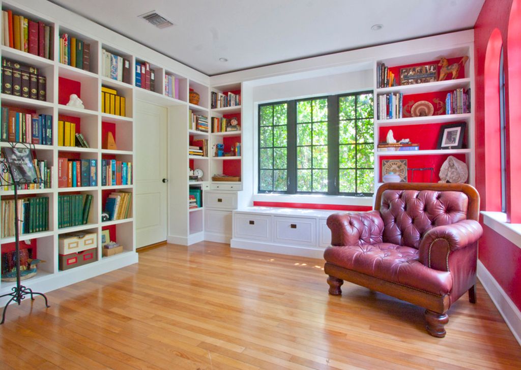 Built-in bookshelf, bedroom desk ideas