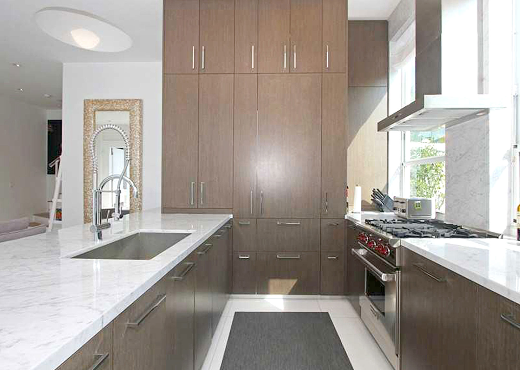 quality custom cabinetry, pantry cabinets, custom cabinets-north bay road 1